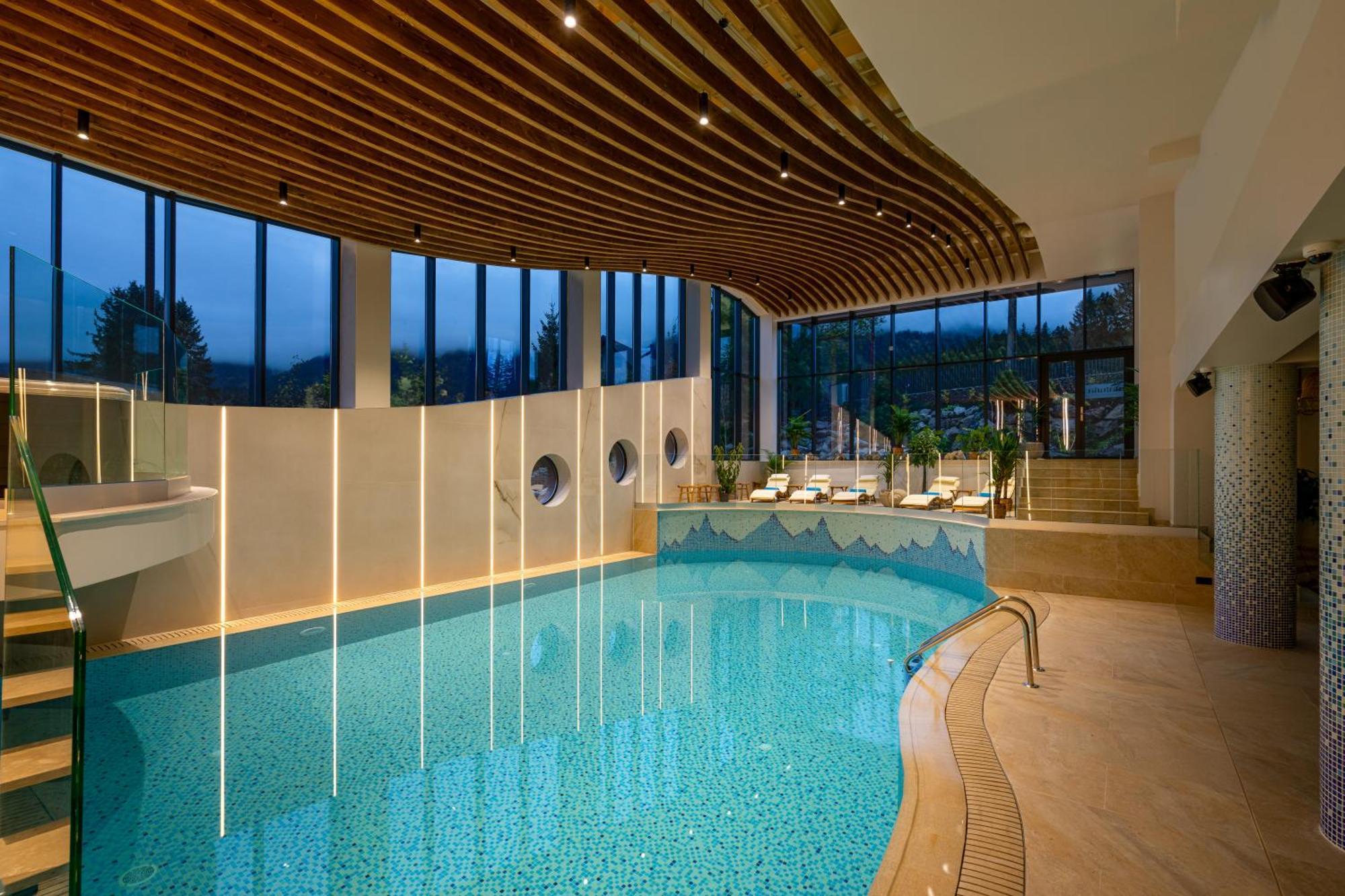 Hotel Valedor Boutique & Spa Busteni Exterior photo