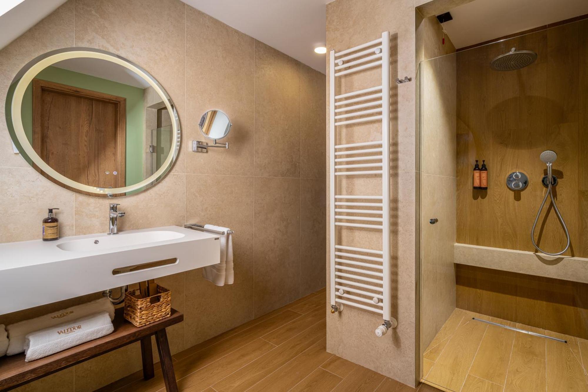 Hotel Valedor Boutique & Spa Busteni Exterior photo